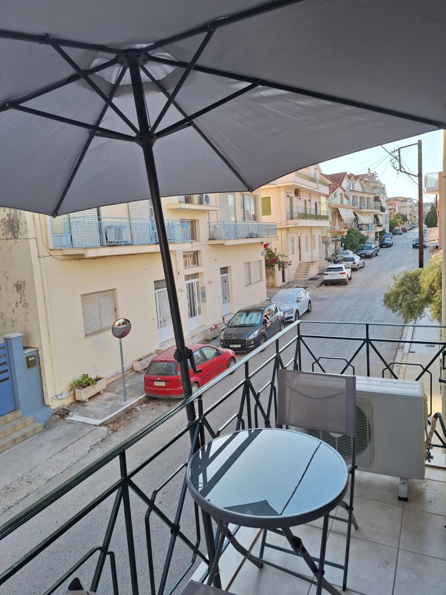 Unique View Apartments 阿尔戈斯托利翁 外观 照片